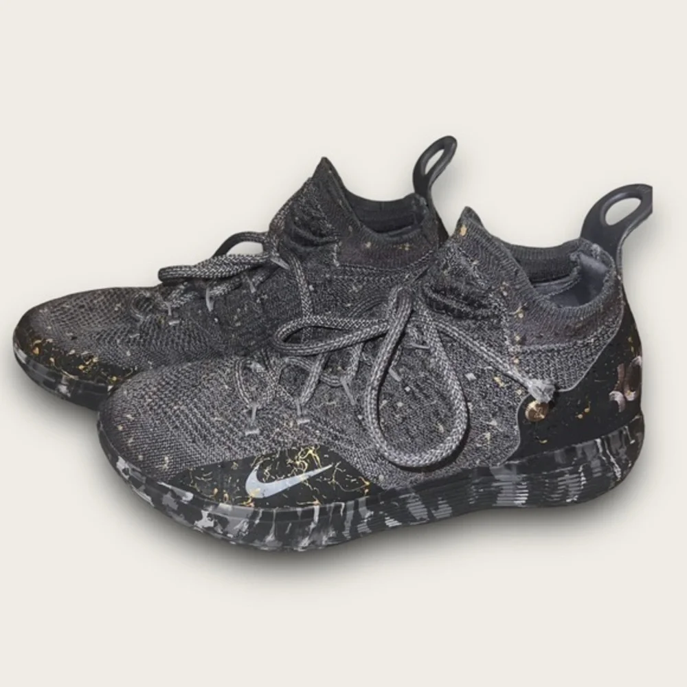 Nike Air Zoom Kevin Durant KD 11 XI Gold Splatter Flyknit Grey Camo AO2604-901